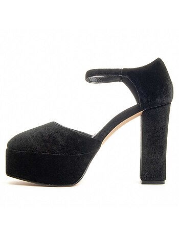 Salón Cómodo Para Mujer. Montevita Salonnt