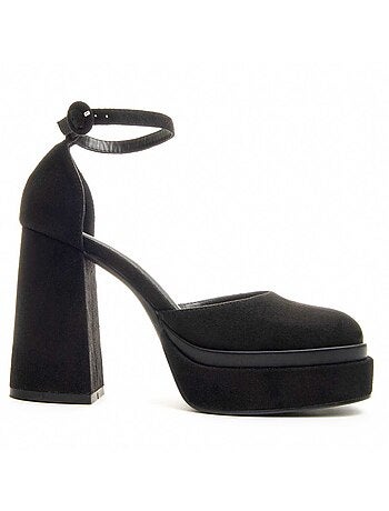 Salón Cómodo Para Mujer. Montevita Salonnt