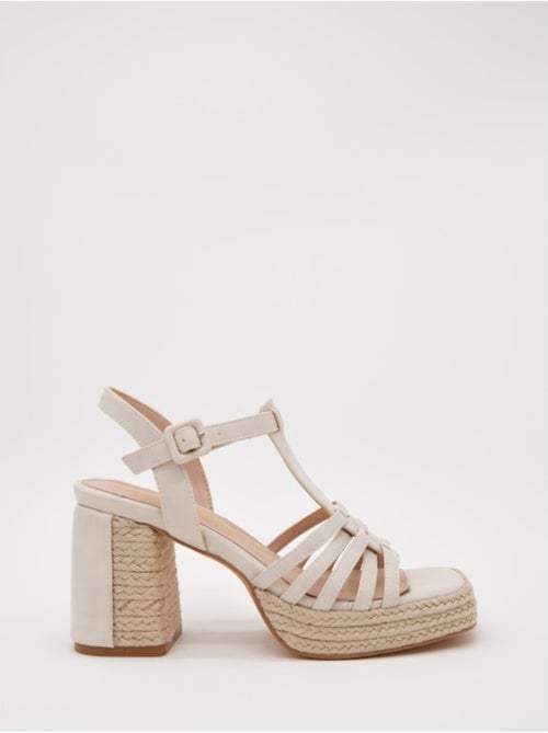 Sandalia Casual Sintetico Montevita - Kiabi Sandalia Casual Sintetico Montevita - Kiabi