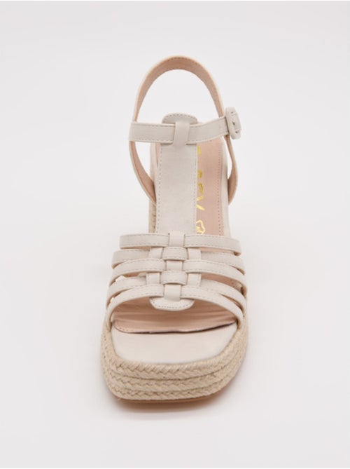 Sandalia Casual Sintetico Montevita - Kiabi Sandalia Casual Sintetico Montevita - Kiabi
