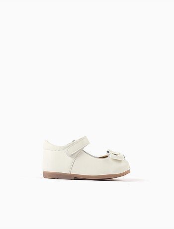 Sandalia cómoda y práctica de piel