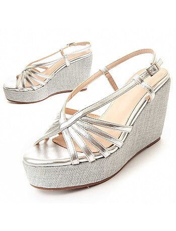 Sandalia Con Cuña De Esparto Para Mujer. Montevita Wesparto