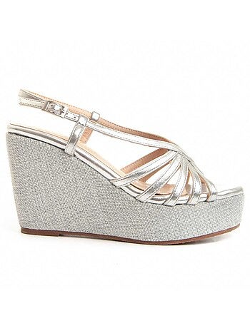 Sandalia Con Cuña De Esparto Para Mujer. Montevita Wesparto