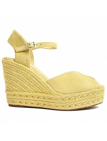 Sandalia Con Cuña De Esparto Para Mujer. Montevita Wesparto