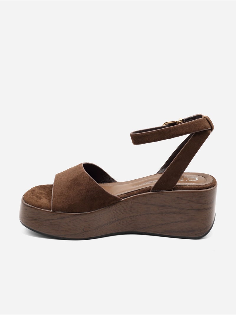 Sandalia con cuña, tiras y hebilla Marrón - Kiabi