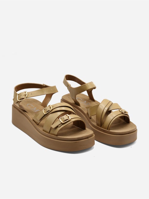 Sandalia con cuña y tiras múltiples - Kiabi Sandalia con cuña y tiras múltiples - Kiabi