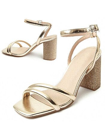 Sandalia Con Tacón Para Mujer. Montevita Sanndarey