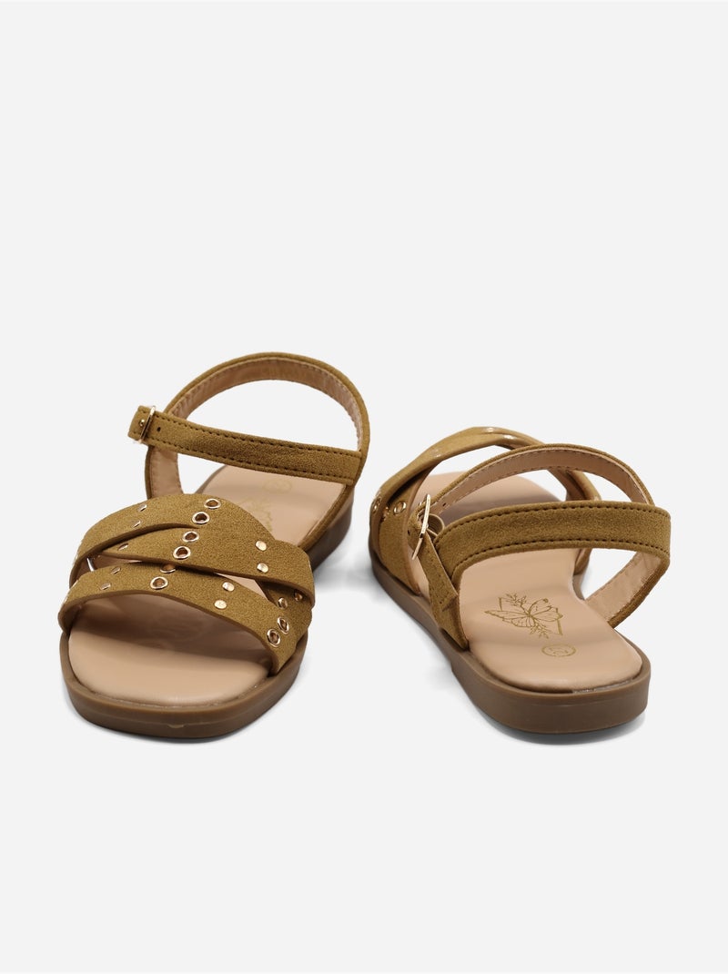 Sandalia correa cruzada Camel - Kiabi