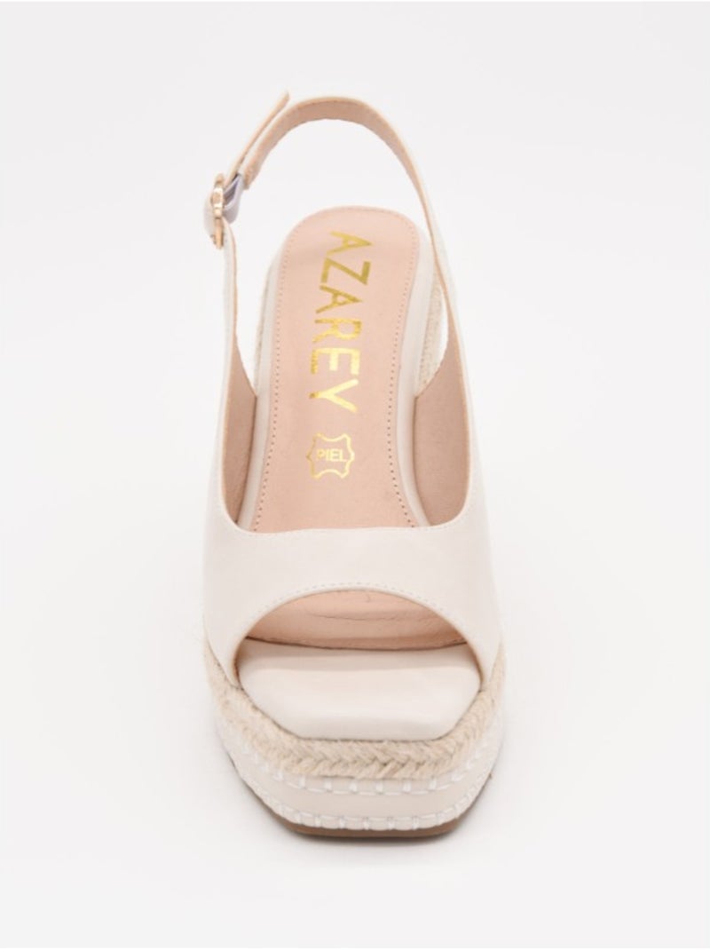 Sandalia Cuña Sintetico Montevita Beige - Kiabi