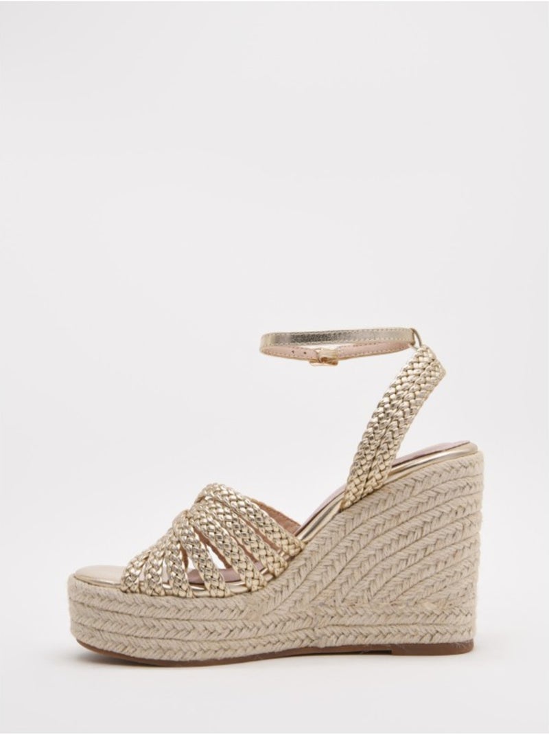 Sandalia Cuña Sintetico Montevita Dorado/Oro - Kiabi