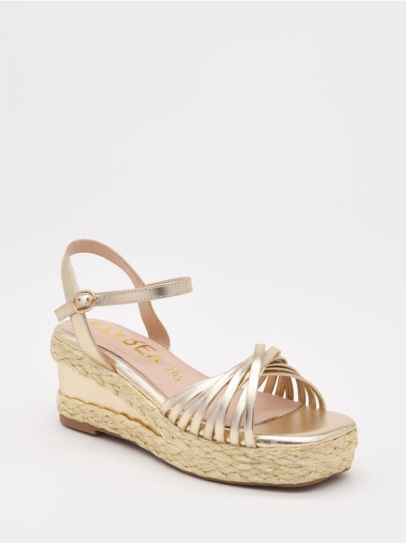 Sandalia Cuña Sintetico Montevita Dorado/Oro - Kiabi
