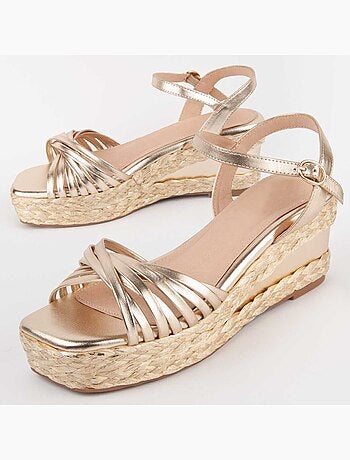 Sandalia De Cuña Para Mujer. Montevita Salia