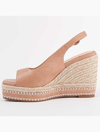 Sandalia De Cuña Para Mujer. Montevita Salia