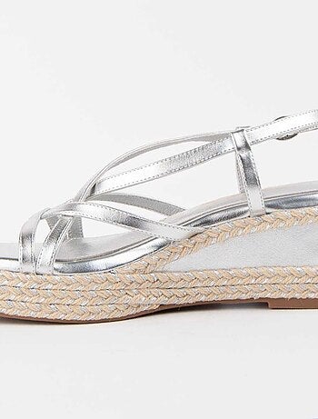 Sandalia De Cuña Para Mujer. Montevita Salia