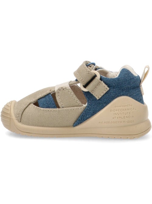 Sandalia Diario Niño Suela Plana - Biomecanics - Kiabi Sandalia Diario Niño Suela Plana - Biomecanics - Kiabi