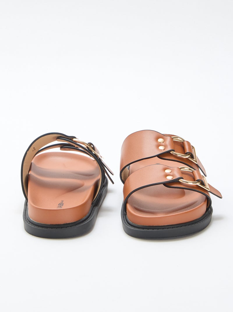 Sandalia plana doble tira Marron - Kiabi
