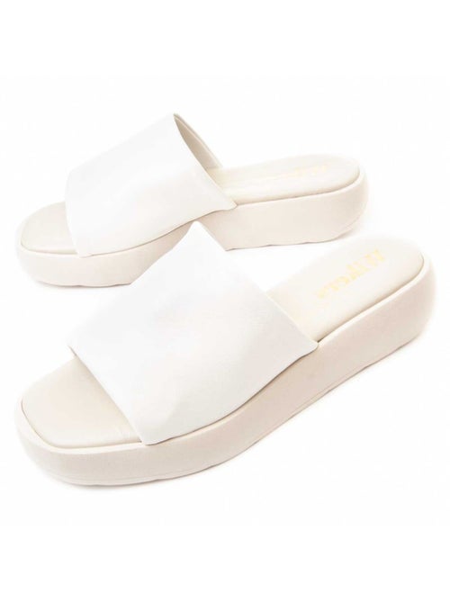 Sandalia plano cuero wikers - Kiabi Sandalia plano cuero wikers - Kiabi