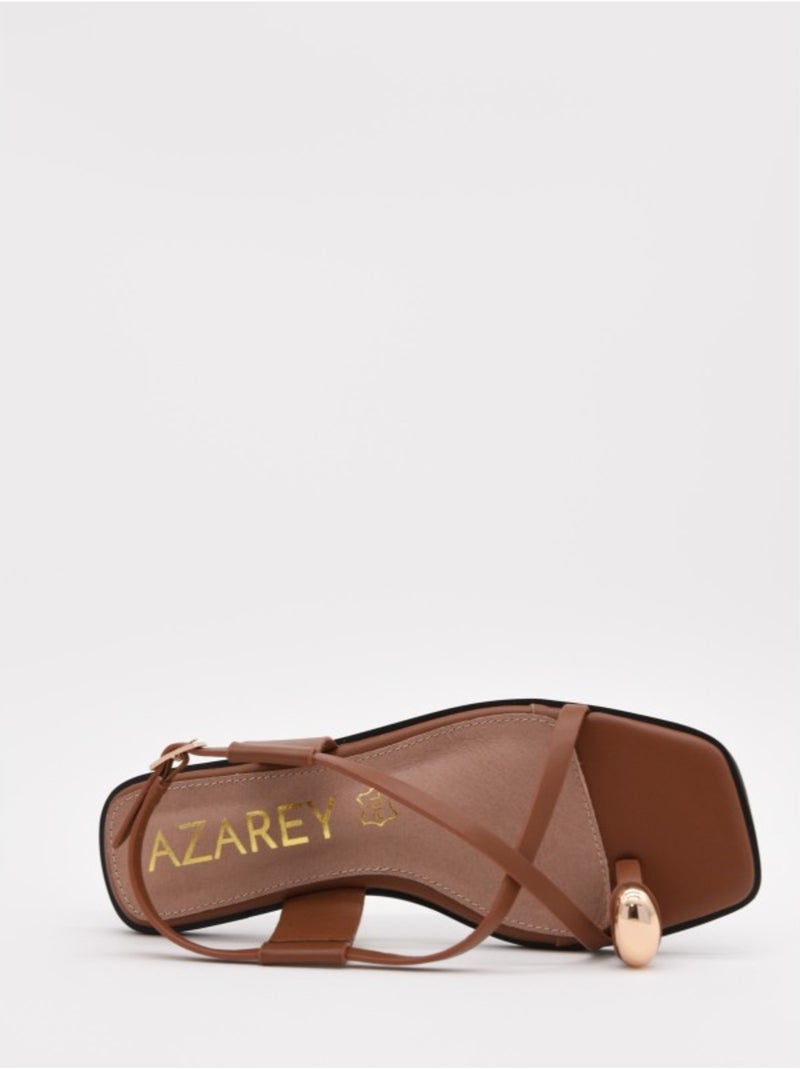 Sandalia Plano Sintetico Montevita Camel - Kiabi