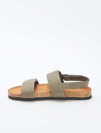 Sandalias abiertas con velcros
