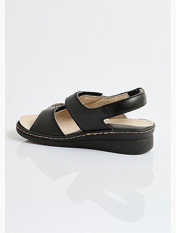 Sandalias anchas de piel bordadas - Afibel