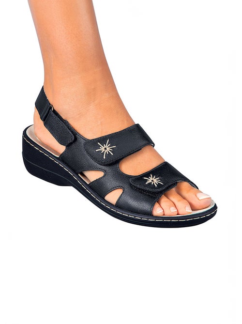 Sandalias anchas de piel bordadas - Afibel - Kiabi
