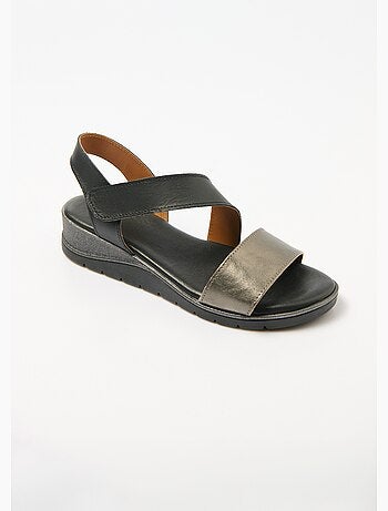 Sandalias anchas de piel con cuña rayada - Afibel