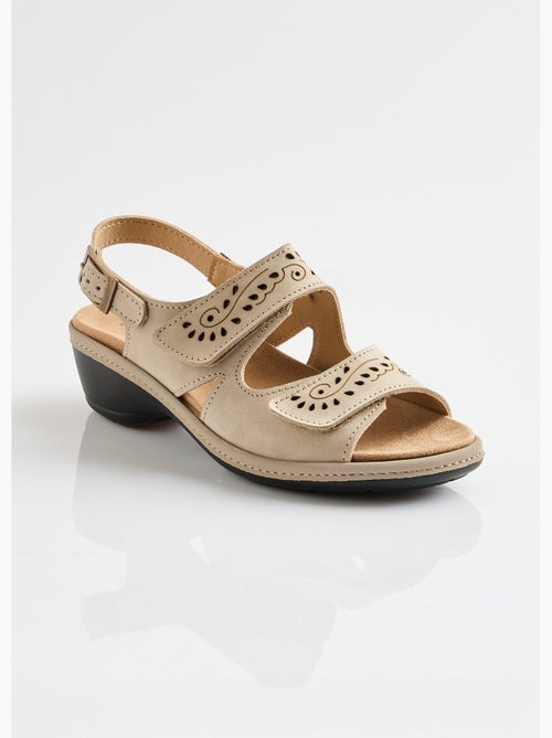 Sandalias anchas de piel con tiras de velcro. - Afibel - Kiabi