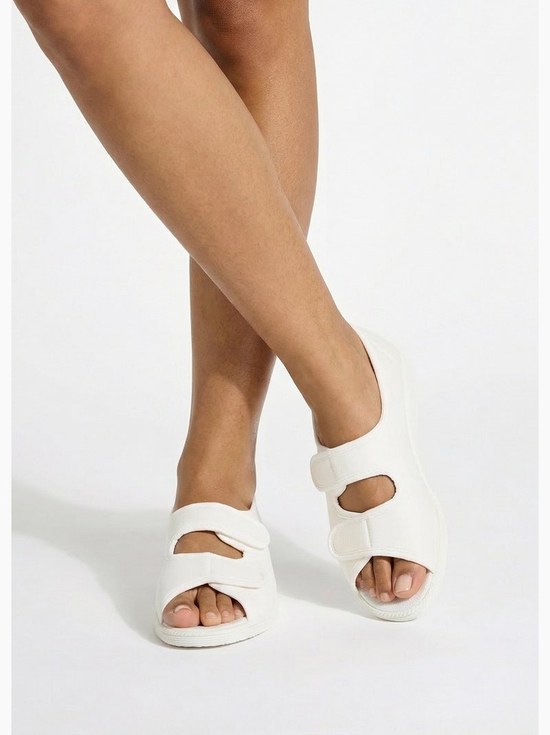 Sandalias anchas y cómodas con puntera abierta - Afibel Blanco - Kiabi