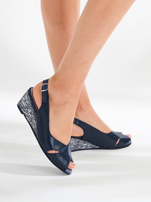 Sandalias cómodas de piel con punta abierta - Afibel - Kiabi