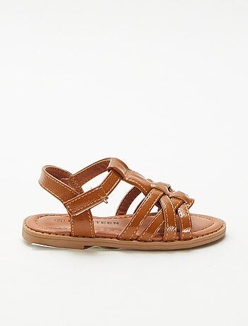 Sandalias con cierre de velcro