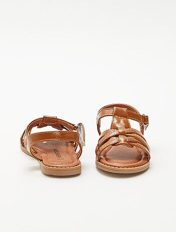 Sandalias con cierre de velcro