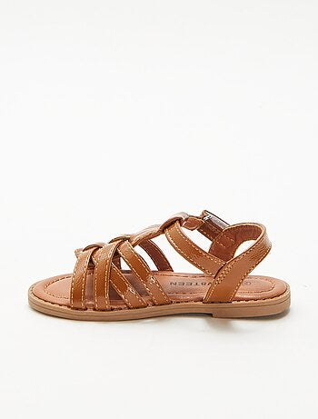 Sandalias con cierre de velcro