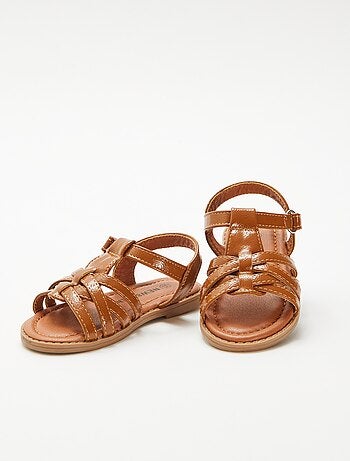 Sandalias con cierre de velcro