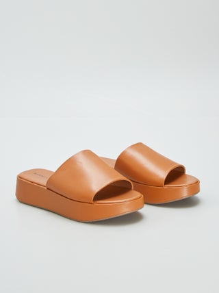 Sandalias con cuña