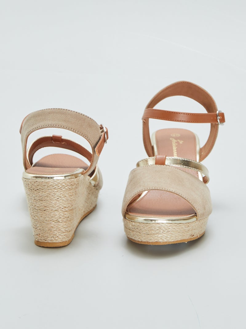 Sandalias con cuña MARRON - Kiabi