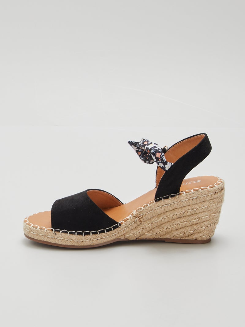 Sandalias con cuña NEGRO - Kiabi