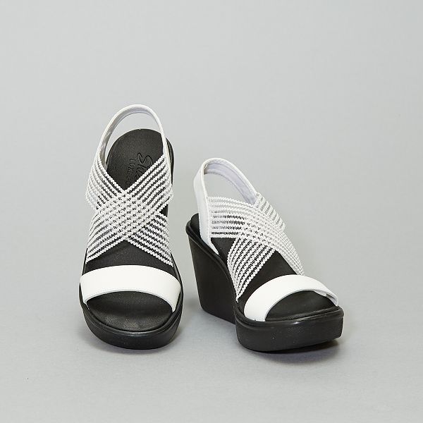 skechers sandals blanco