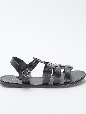 Sandalias con detalles metálicos
