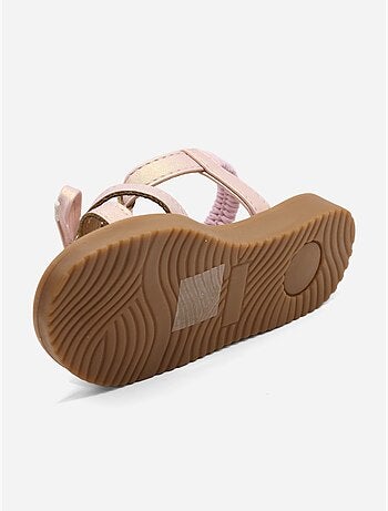 Sandalias con elásticos