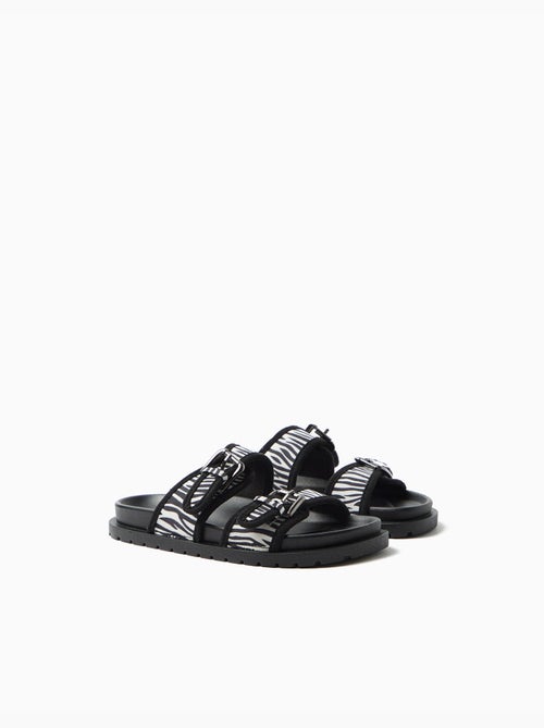 Sandalias con estampado animal, MO Fashion - Kiabi Sandalias con estampado animal, MO Fashion - Kiabi