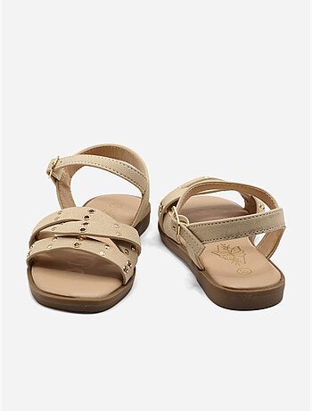 Sandalias con hebilla