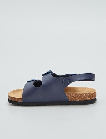 Sandalias con hebillas