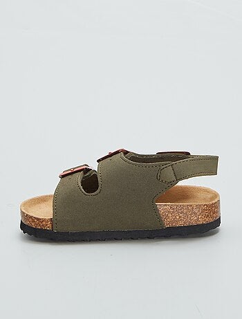 Sandalias con hebillas
