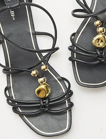 Sandalias con joyas