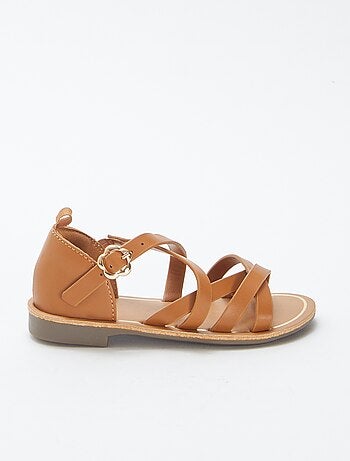 Sandalias con múltiples tiras