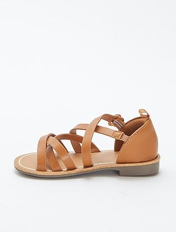 Sandalias con múltiples tiras