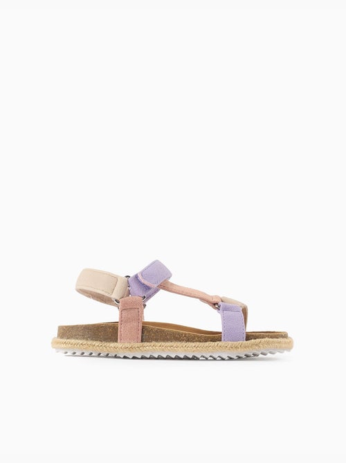 Sandalias con plantilla anatómica - Kiabi Sandalias con plantilla anatómica - Kiabi