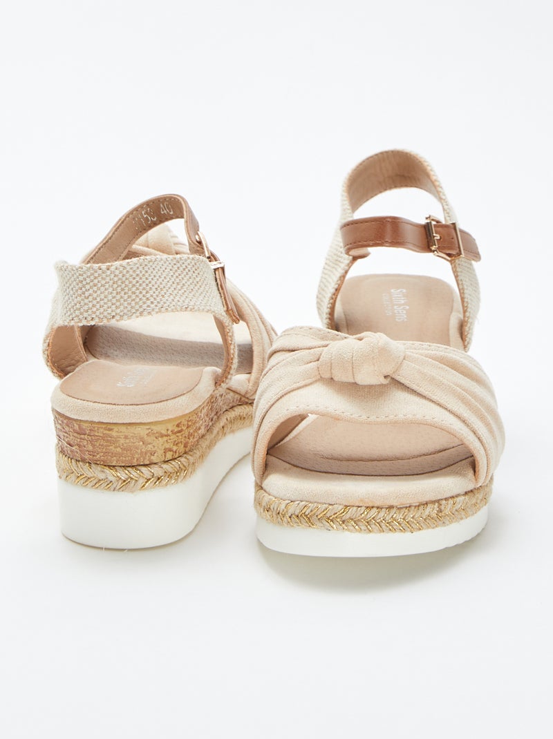 Sandalias con plataforma con borde de la suela de esparto BEIGE - Kiabi