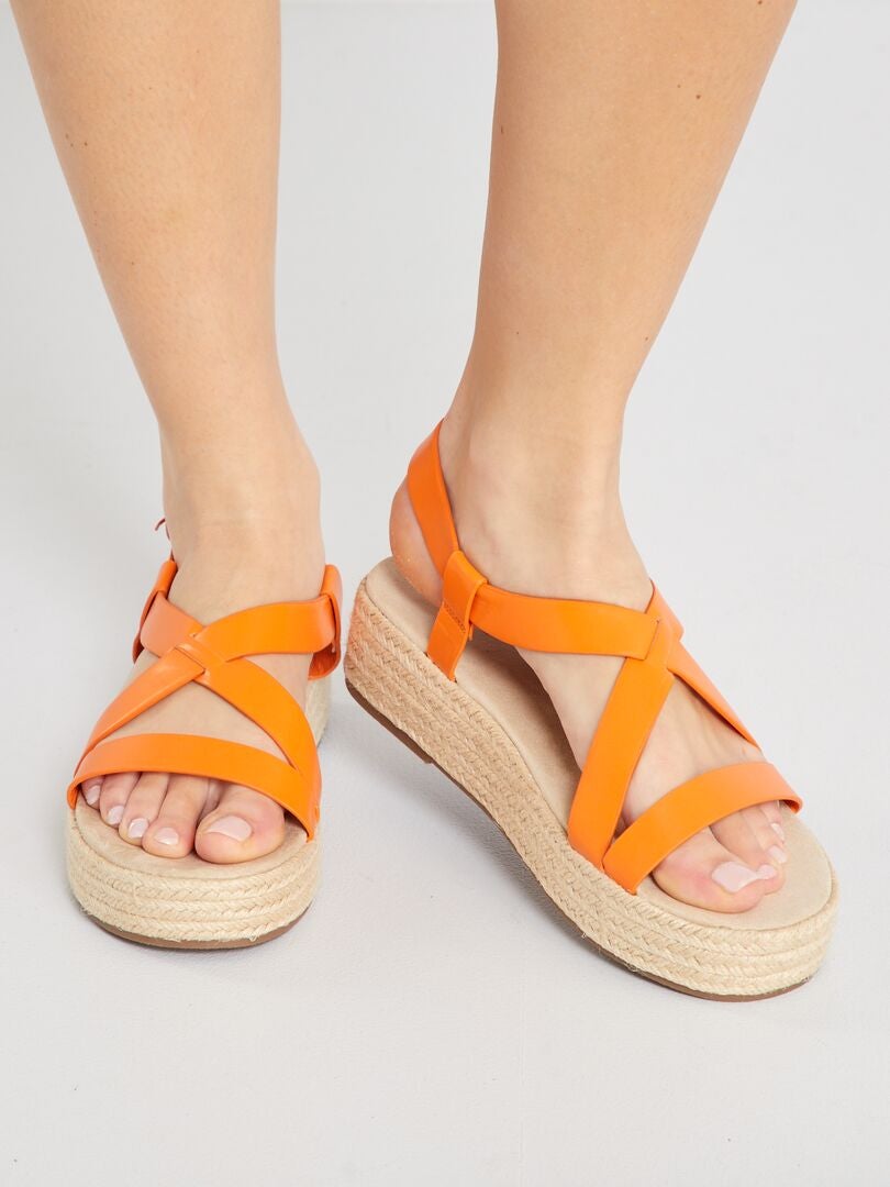 Sandalias con plataforma naranja - Kiabi