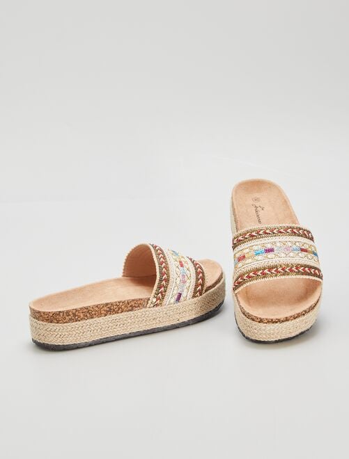 Sandalias con suela gruesa - Kiabi